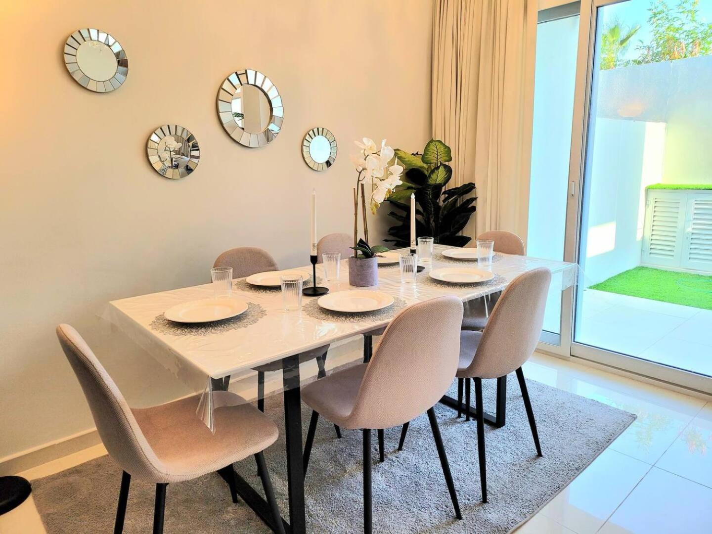 Victoria Damac Hills 2 Family Retreat With Waterpark And Petting Farm