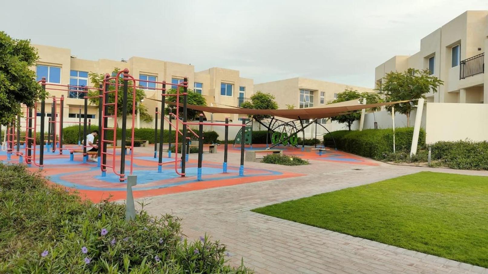 Villa Victoria Damac Hills 2 Family Retreat With Waterpark And Petting Farm